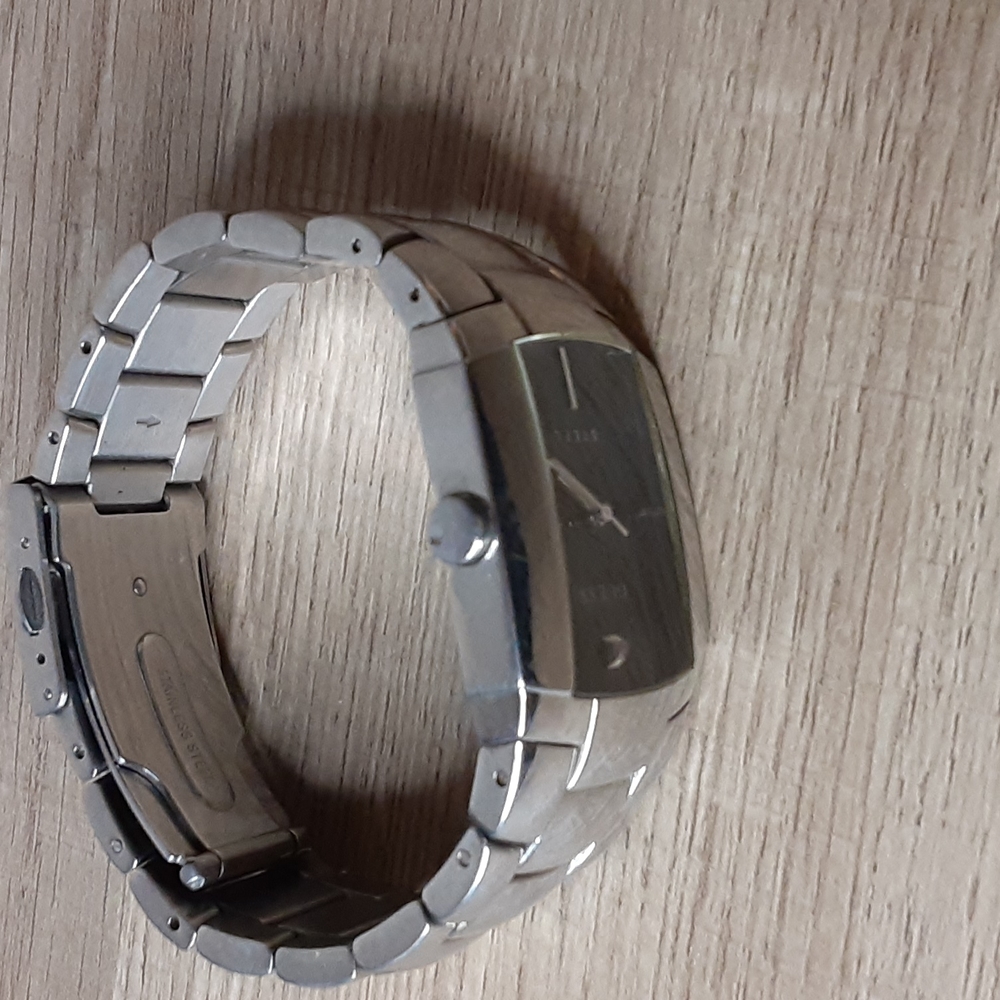 Guess watch - Picture 3 of 4